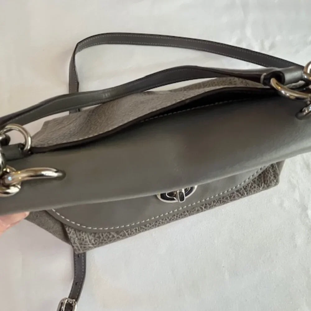COACH | New York Faye Suede and Gray Leather Crossbody Shoulder Bag-EUC - Picture 13 of 16